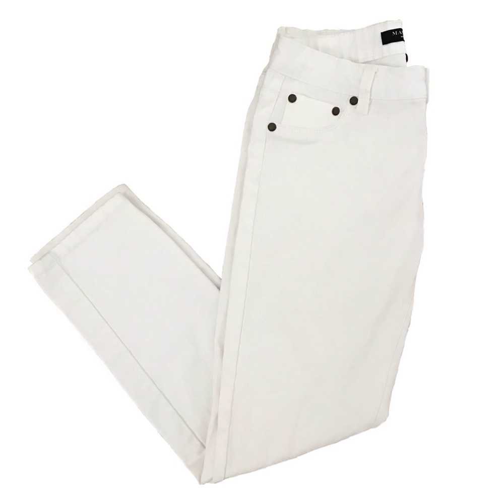 MaxStudio White Capri